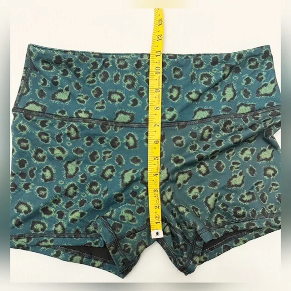 FLEO Green Leopard Shorts | Performance Gym Yoga Running - Picture 11 of 11